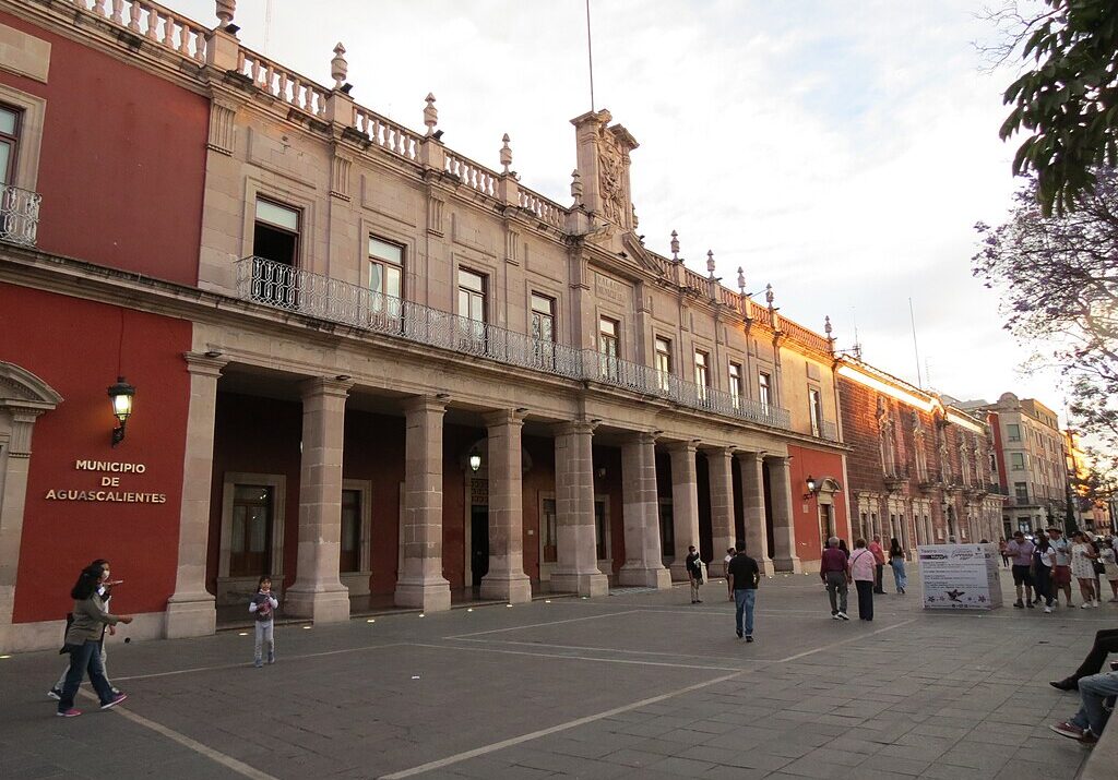 Luis Alvaz, CC BY-SA 4.0 , via Wikimedia Commons